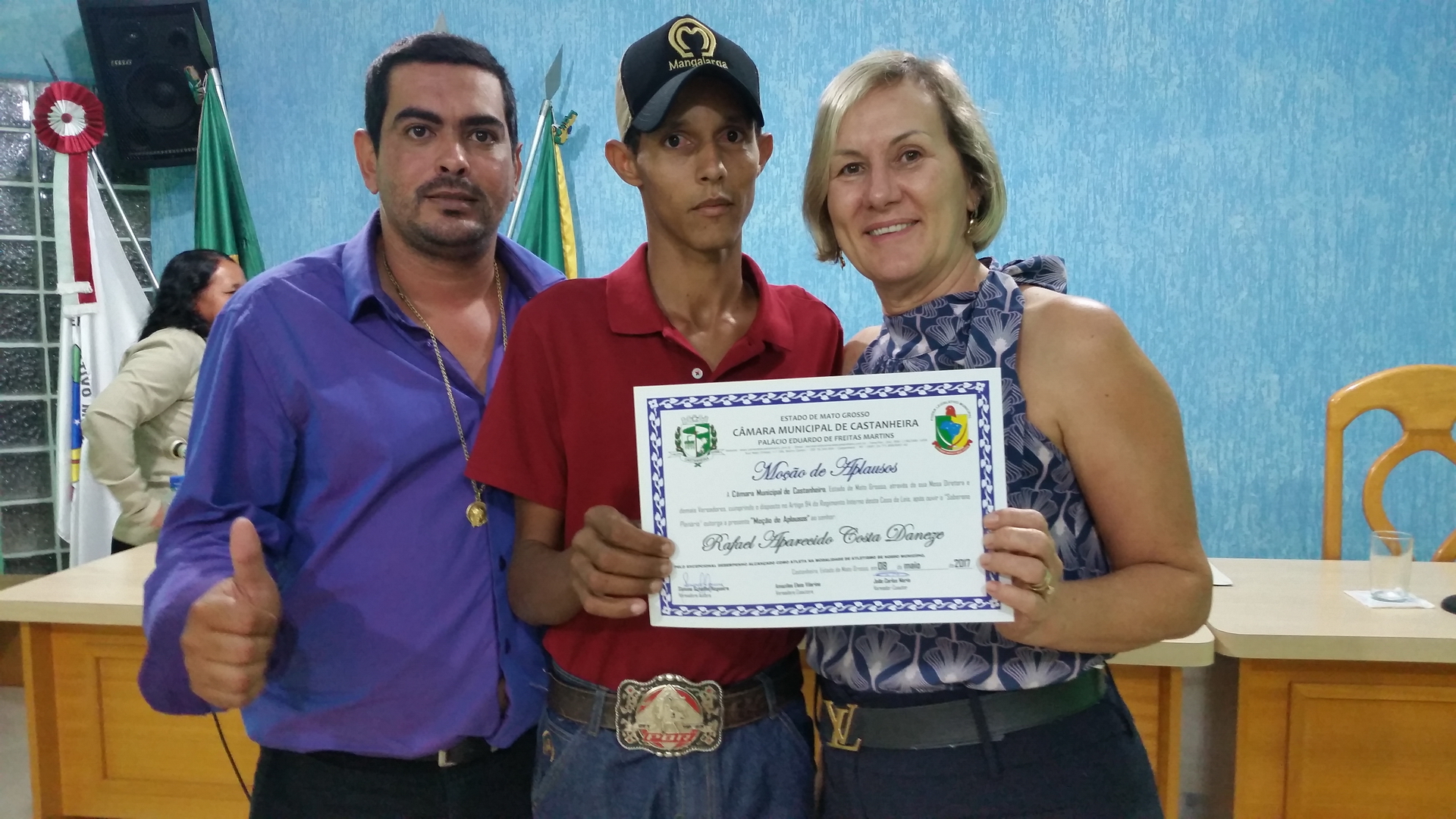 Jovem atleta castanheirense recebe reconhecimento público.