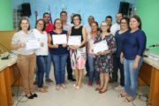 Câmara homenageia educadoras.