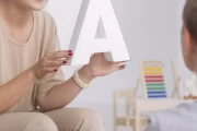 Graeff reivindica profissional de fonoaudiologia para Castanheira