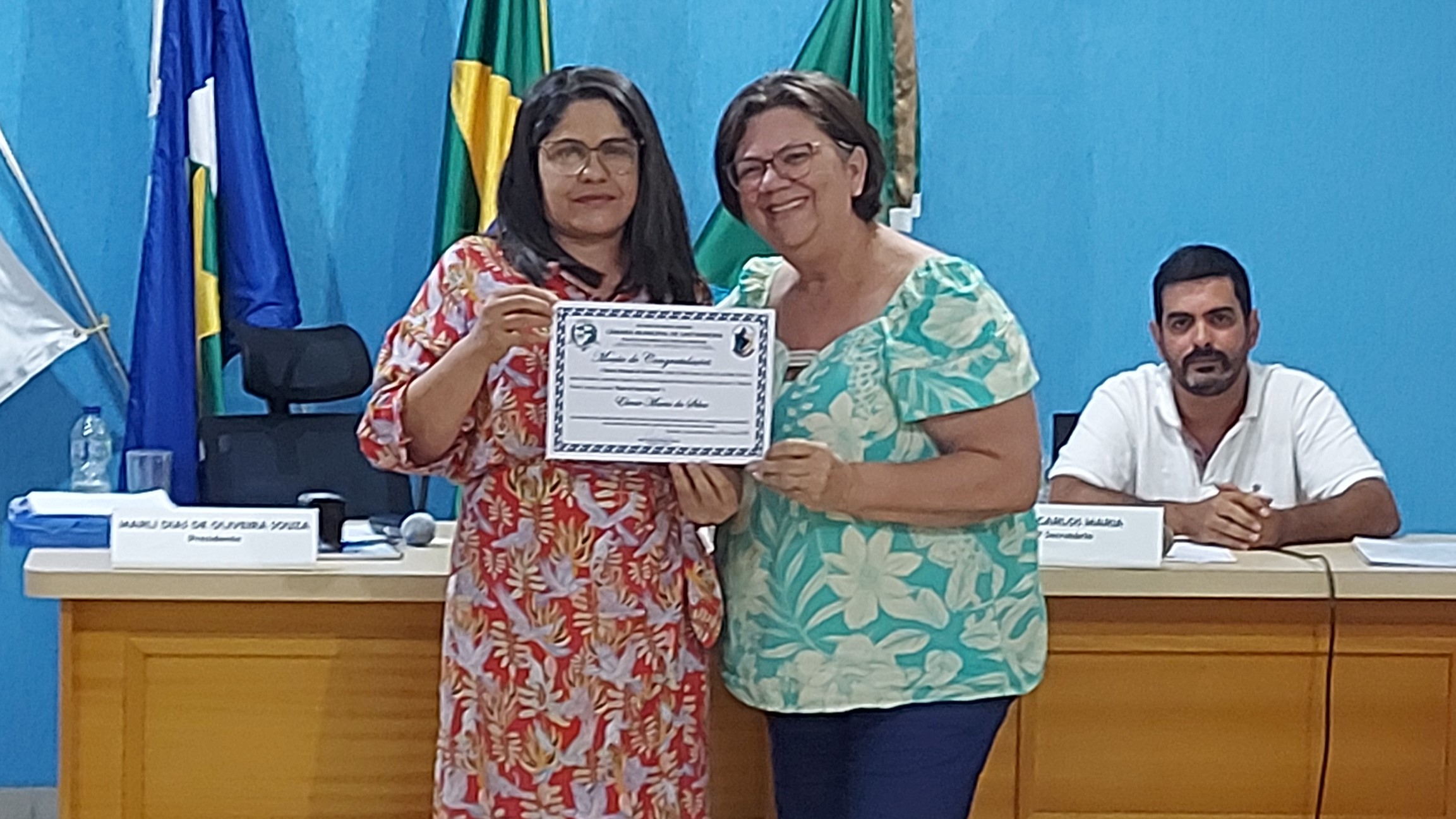 Com Elenir Maria, a Ni, Câmara retoma homenagens aos munícipes castanheirenses