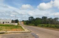 Carlão do Sal pleiteia término de calçamento e iluminação na Av. Carolina Rezzieri