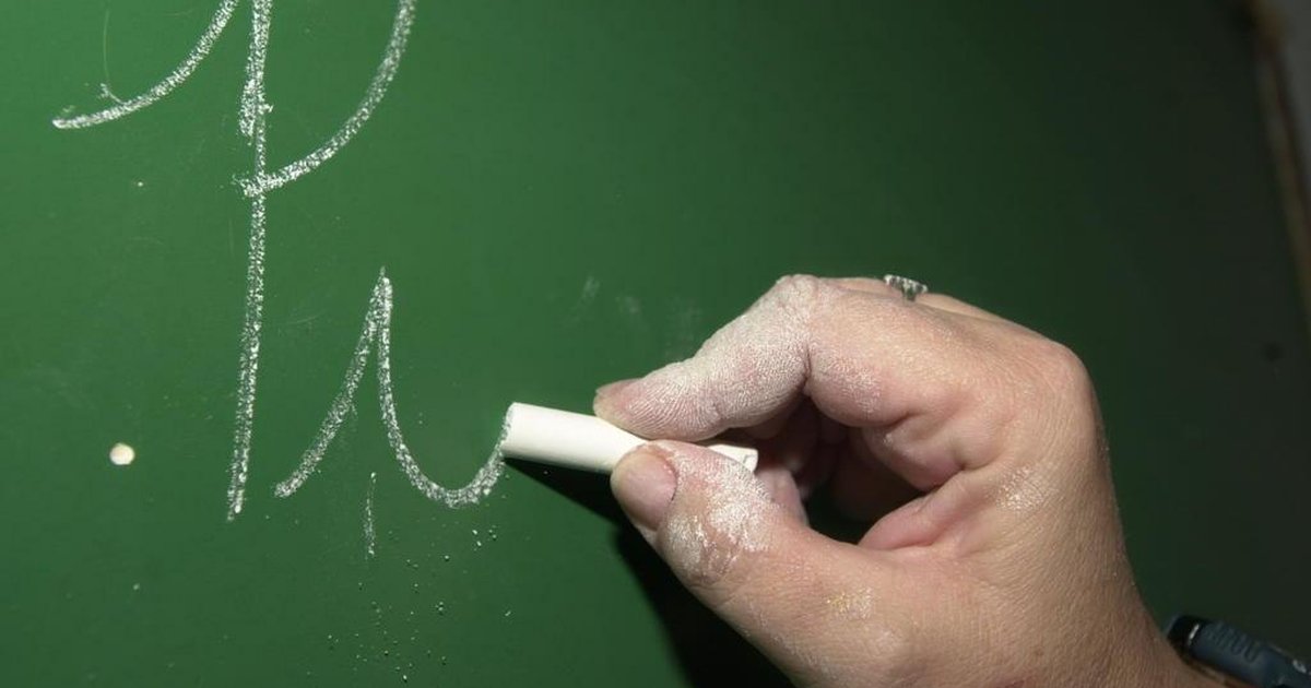 Piso salarial dos professores é tema de indicação no Legislativo Castanheirense