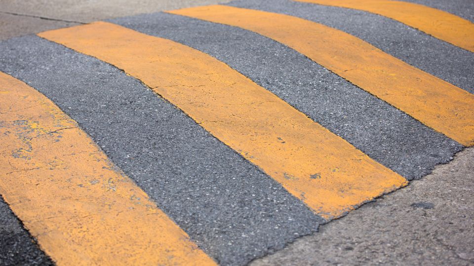 Câmara aprova indicação para instalação de quebra-molas na Avenida Castanheira