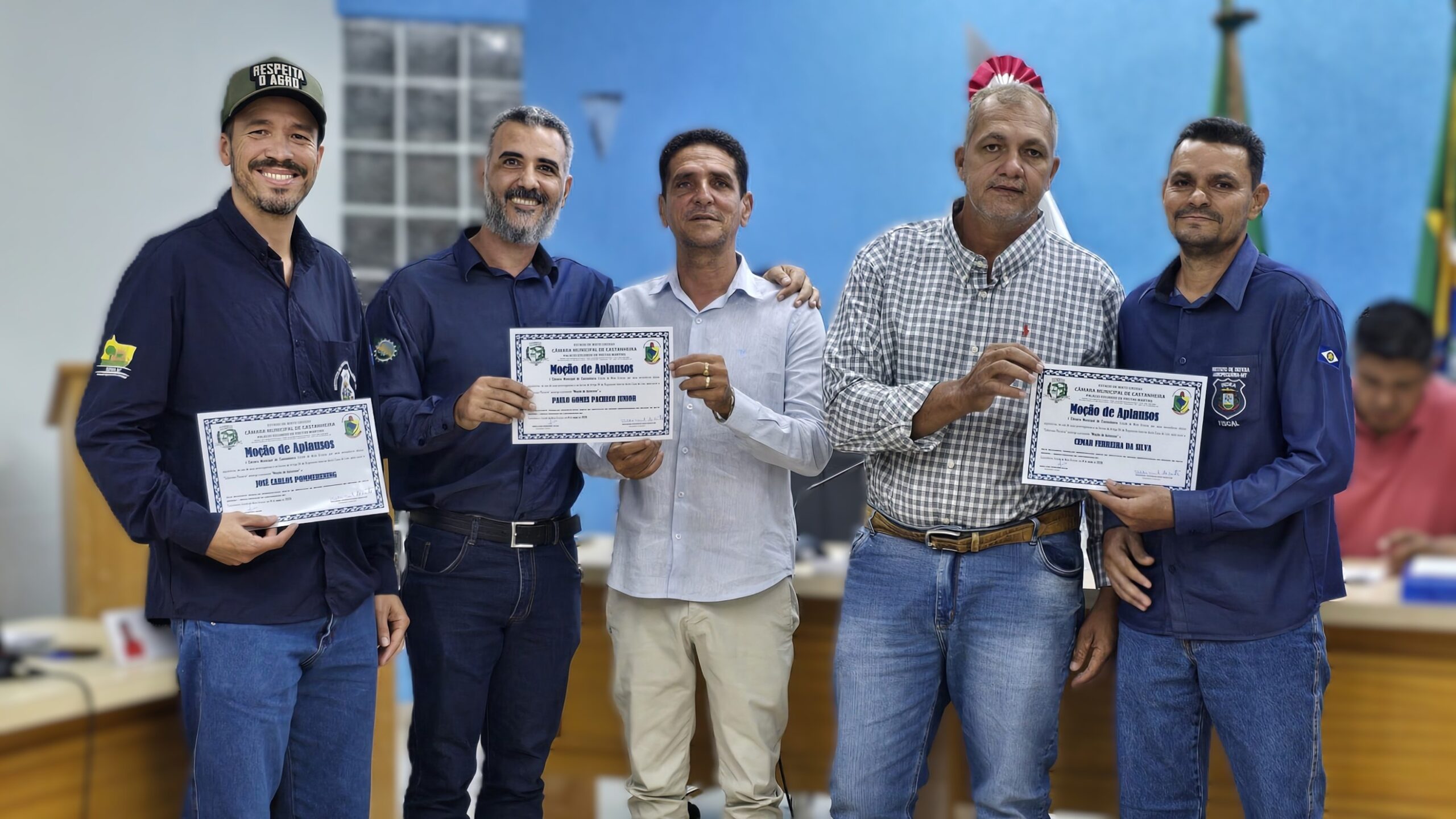 Câmara de Castanheira homenageia equipe do INDEA por décadas de serviços prestados ao município