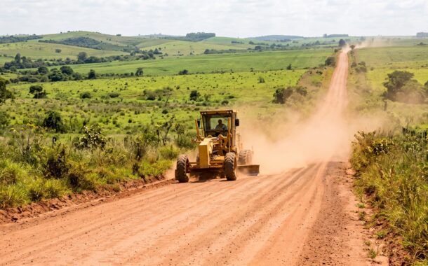 Vereadores cobram recuperação urgente da Estrada da Comunidade Santa Luzia